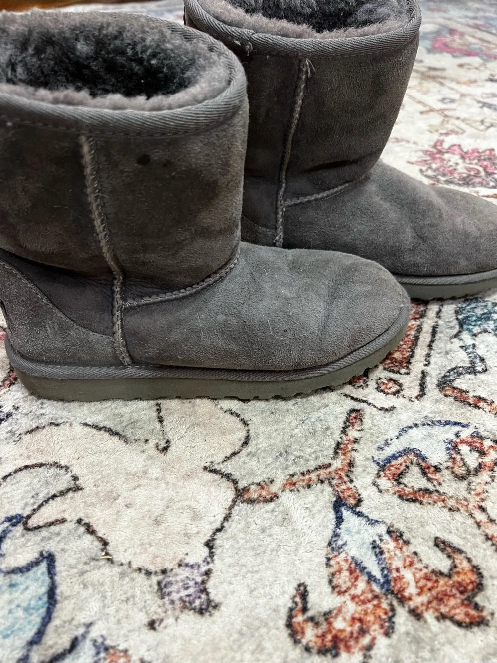 UGG Kids Short Shearling Boots in Charcoal Gray